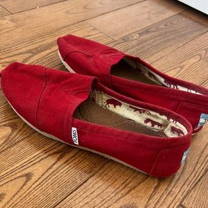 Fun Red TOMS!